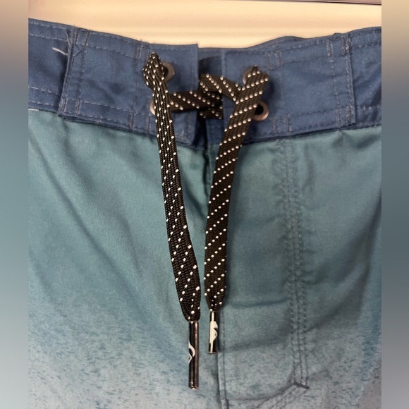 Quiksilver Boys' Boardshorts with UPF 50+ Sun Protection, Quick Dry Swim Shorts - Picture 5 of 7